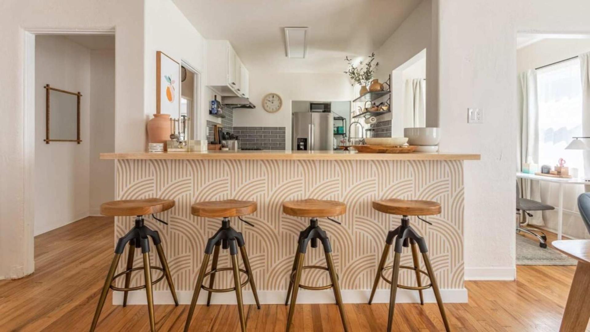 Charming 1920s On A Quiet Cul-de-sac Vakantiehuis
